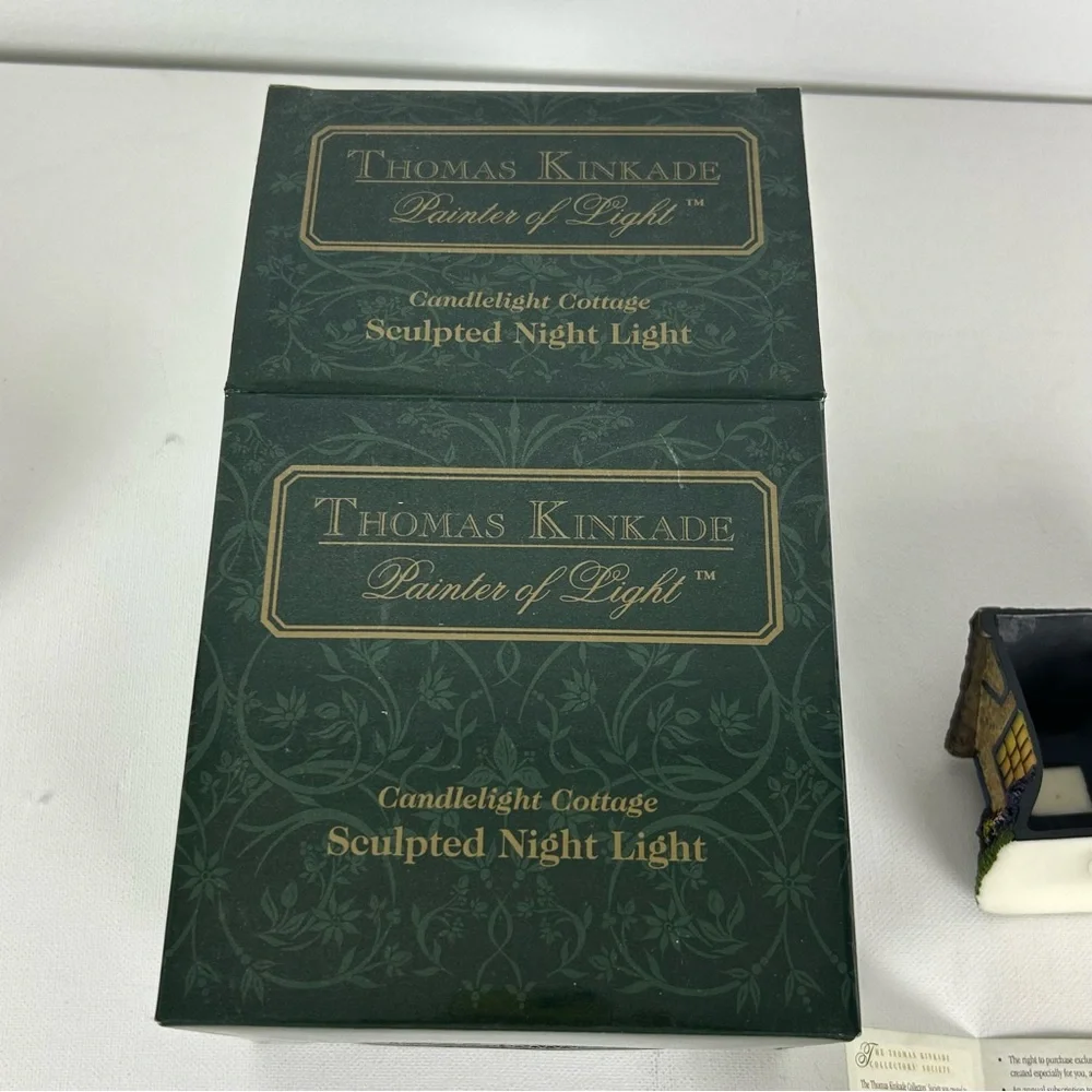 NIB -Thomas Kinkade 'Painter Of Light Candlelight Cottage' Sculpted Night Light